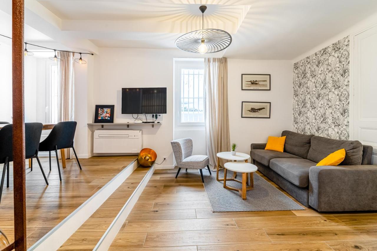 Plein Centre Avec "Parking Prive" Voitures Electriques Bienvenues Apartment Cassis Bagian luar foto