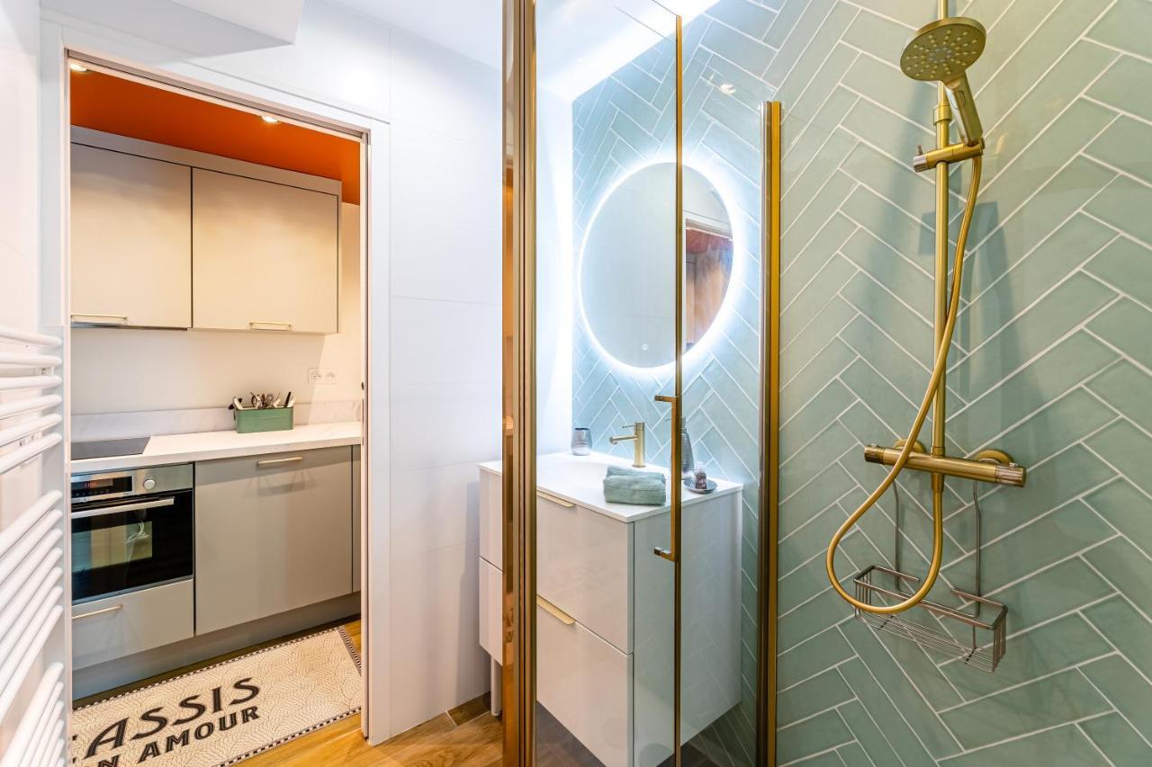 Plein Centre Avec "Parking Prive" Voitures Electriques Bienvenues Apartment Cassis Bagian luar foto