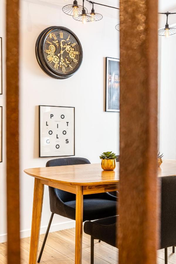 Plein Centre Avec "Parking Prive" Voitures Electriques Bienvenues Apartment Cassis Bagian luar foto
